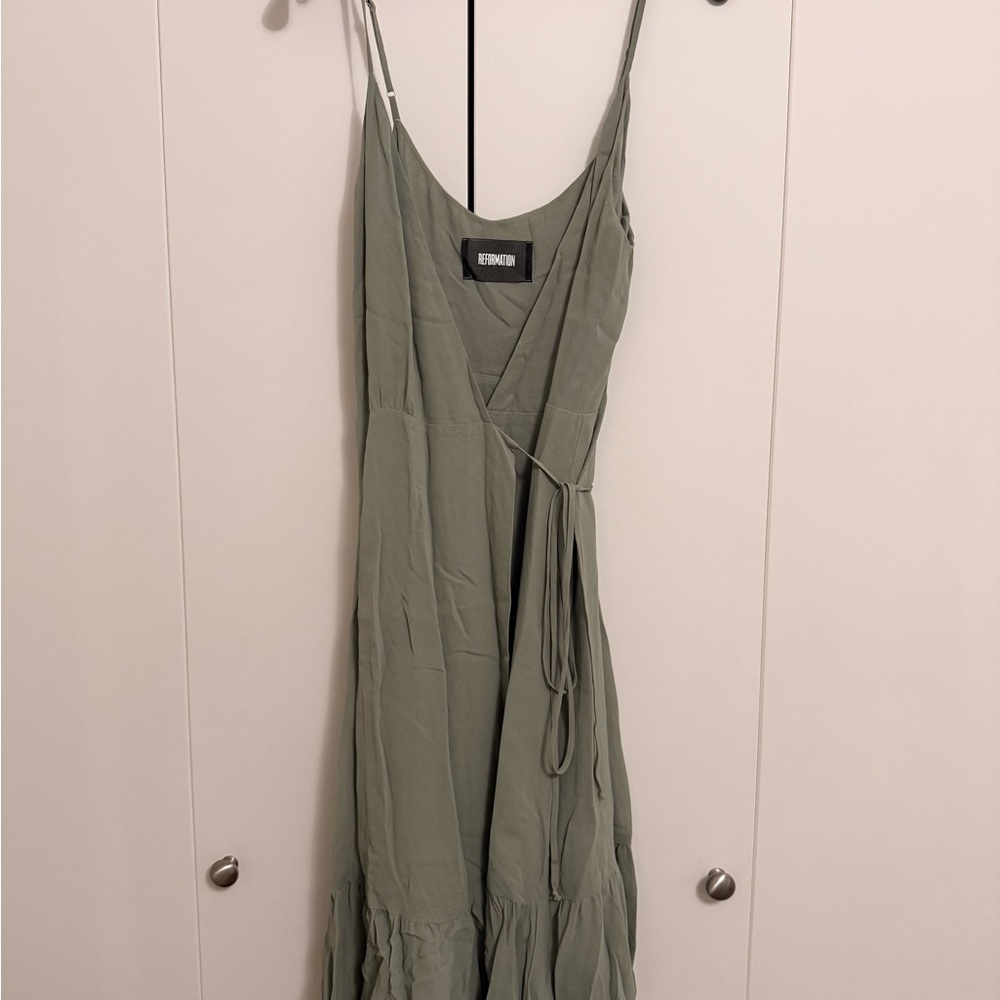 Reformation sleeveless wrap midi dress - Picture 4 of 7